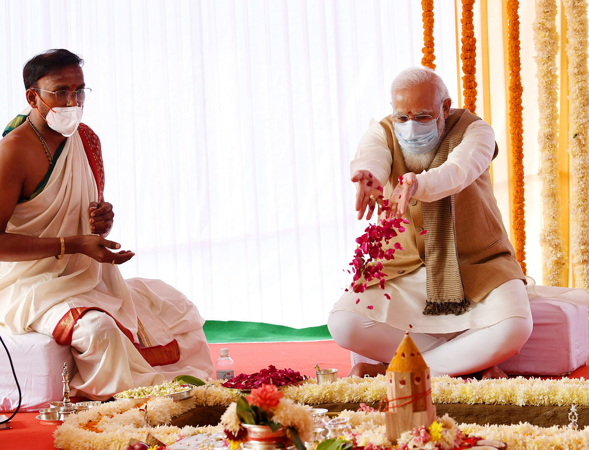 ಪ್ರಧಾನಿ ನರೇಂದ್ರ ಮೋದಿ ಅವರು 2020ರ ಡಿಸೆಂಬರ್ 10ರಂದು ನೂತನ ಸಂಸತ್ ಭವನ ಕಟ್ಟಡ ನಿರ್ಮಾಣಕ್ಕೆ ಶಿಲಾನ್ಯಾಸ ಮಾಡಿದ್ದರು