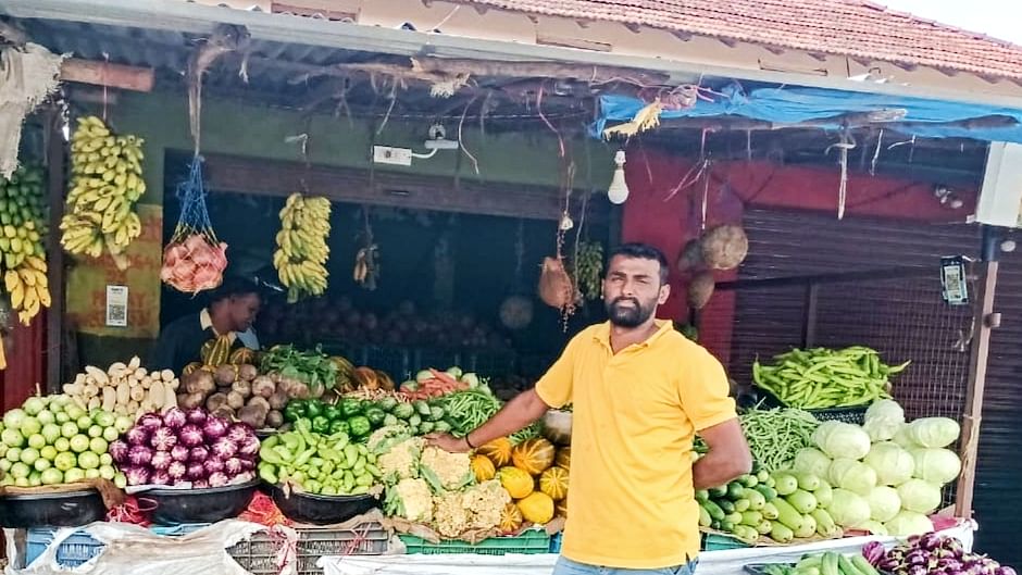 ಚಿಕ್ಕಮಗಳೂರು | ₹3 ಸಾವಿರ ಮೌಲ್ಯದ ಟೊಮೆಟೊ ಕಳ್ಳತನ