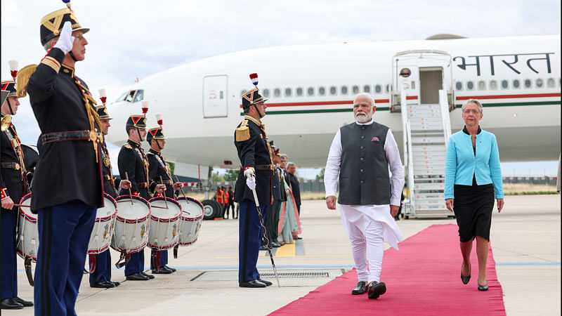 PM Modi France visit | ಬದುಕಿನ ಪ್ರತಿ ಕ್ಷಣವೂ ದೇಶದ ಜನರಿಗಾಗಿ ಮುಡಿಪು: ಮೋದಿ