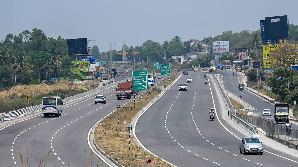 Bengaluru-Mysuru Expressway | ದಾಟುವಾಗ ಡಿಕ್ಕಿ; ವ್ಯಕ್ತಿ ಸಾವು