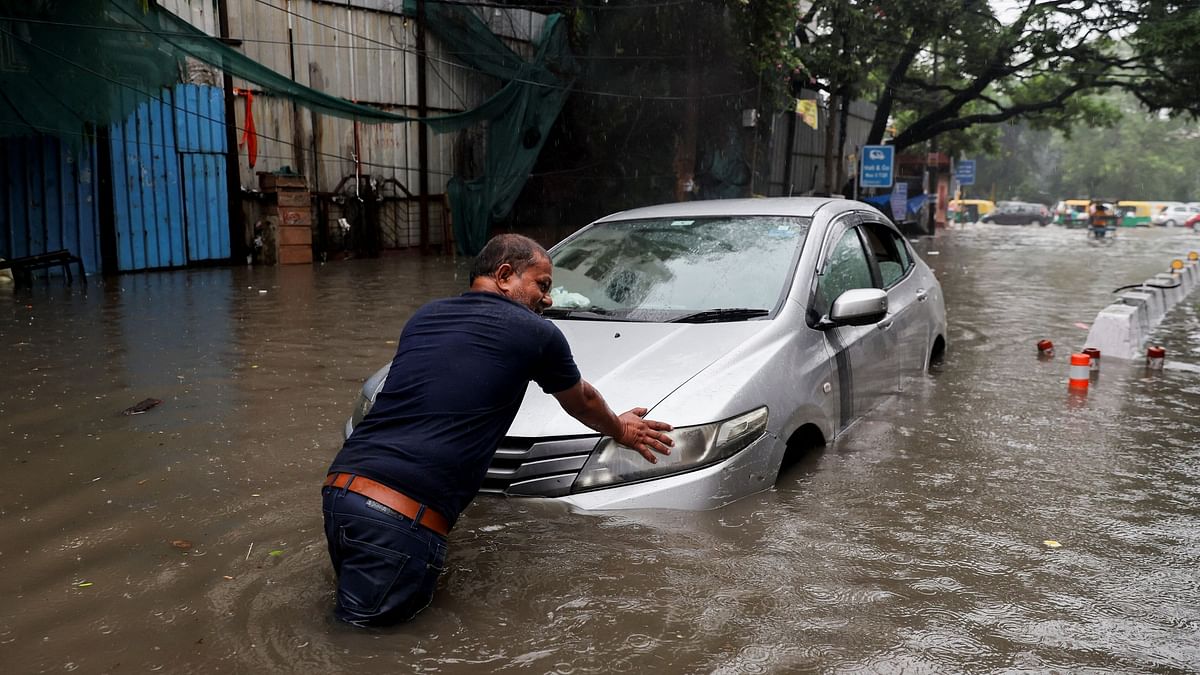 Delhi Rain | ಹಲವು ಸರ್ಕಾರಿ ನೌಕರರ ಭಾನುವಾರದ ರಜೆ ರದ್ದು ಮಾಡಿದ ಸಿಎಂ ಕೇಜ್ರಿವಾಲ್‌