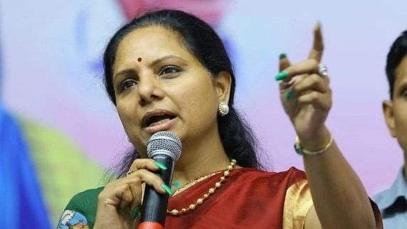 Telangana Election | ಕುಟುಂಬ ರಾಜಕಾರಣ: ಪ್ರಿಯಾಂಕಾಗೆ ತಿರುಗೇಟು ನೀಡಿದ ಕವಿತಾ
