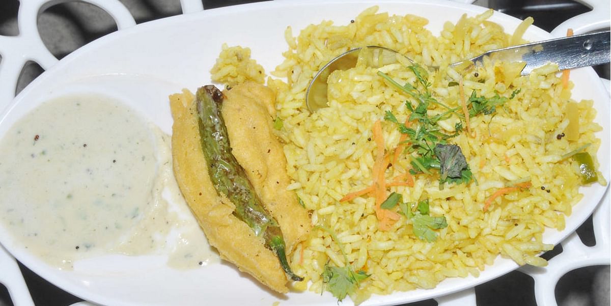 ಮಂಡಕ್ಕಿ ಮಿರ್ಚಿ