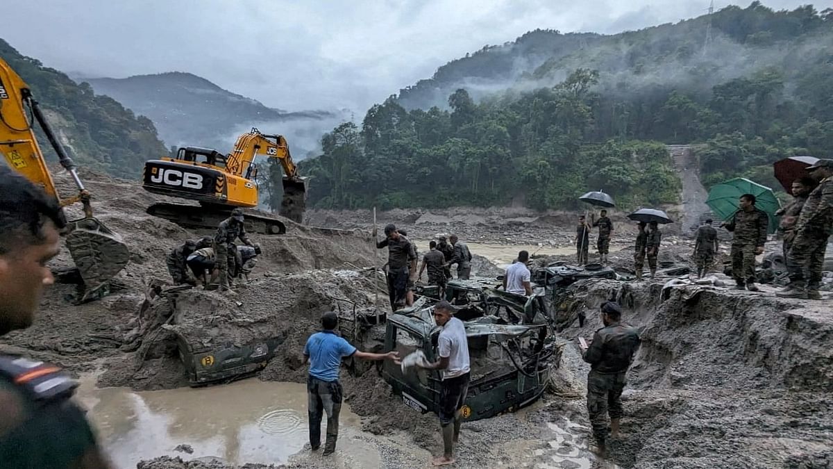 Sikkim Flood:140 ಜನರಿಗಾಗಿ ಶೋಧ ಕಾರ್ಯ ಮುಂದುವರಿಕೆ