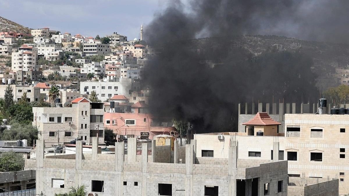 Israel Hamas War:  ನಿರಾಶ್ರಿತ ಶಿಬಿರಗಳ ಮೇಲೆ ಇಸ್ರೇಲ್‌ ದಾಳಿ