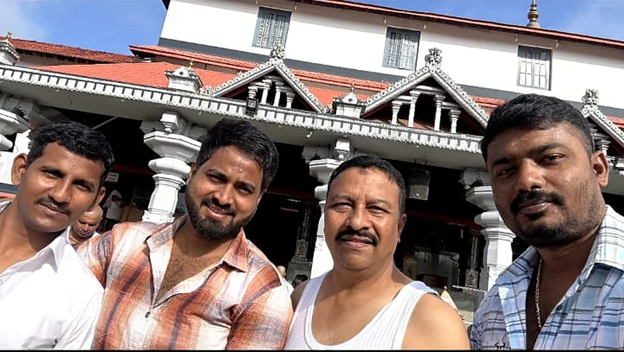 ಮುಸ್ಲಿಂ ಸ್ನೇಹಿತನ ಆರೋಗ್ಯಕ್ಕಾಗಿ ಹರಕೆ: ಧರ್ಮಸ್ಥಳದಲ್ಲಿ ಅನಿಸ್ ಪಾಷ ತುಲಾಭಾರ!