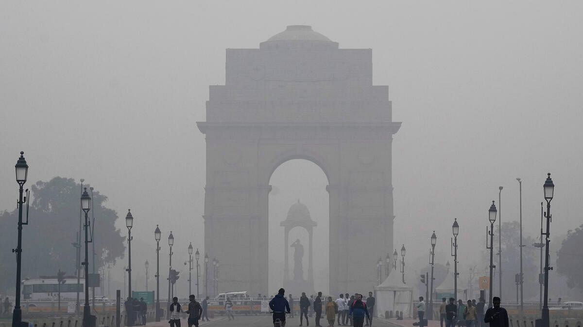 PHOTOS | Delhi Air Pollution: ಮಾಲಿನ್ಯದಿಂದ ಮಬ್ಬಾದ ರಾಷ್ಟ್ರ ರಾಜಧಾನಿ ದೆಹಲಿ