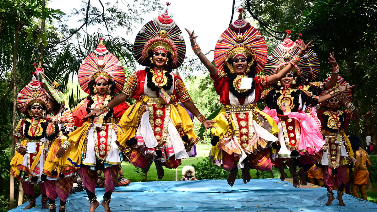ಬೆಂಗಳೂರು: ‘ನಮ್ಮ ಜಾತ್ರೆ’ಗೆ ರಂಗು ತುಂಬಿದ ಕಲಾತಂಡಗಳು 