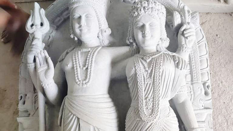 ಬೈಲಹೊಂಗಲ | ಮಕರ ಸಂಕ್ರಮಣಕ್ಕೆ ಸೊಗಲ ಸಜ್ಜು: ಸುಕ್ಷೇತ್ರದಲ್ಲಿ ಮನೆಮಾಡಿದ ಸಂಭ್ರಮ