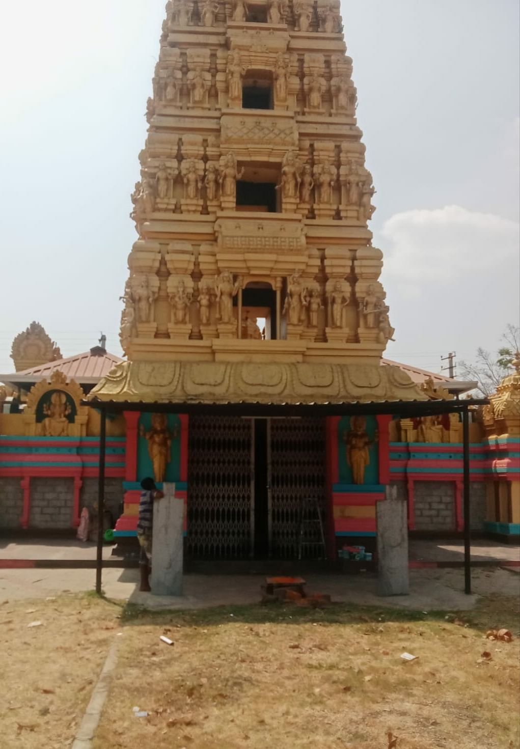 ಚೌಡೇಶ್ವರಿ ಅಮ್ಮನವರ ದೇವಸ್ಥಾನ