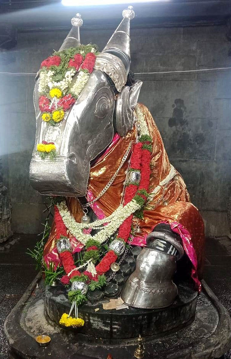 ಬಸವೇಶ್ವರ ದೇವರ ಮೂರ್ತಿ