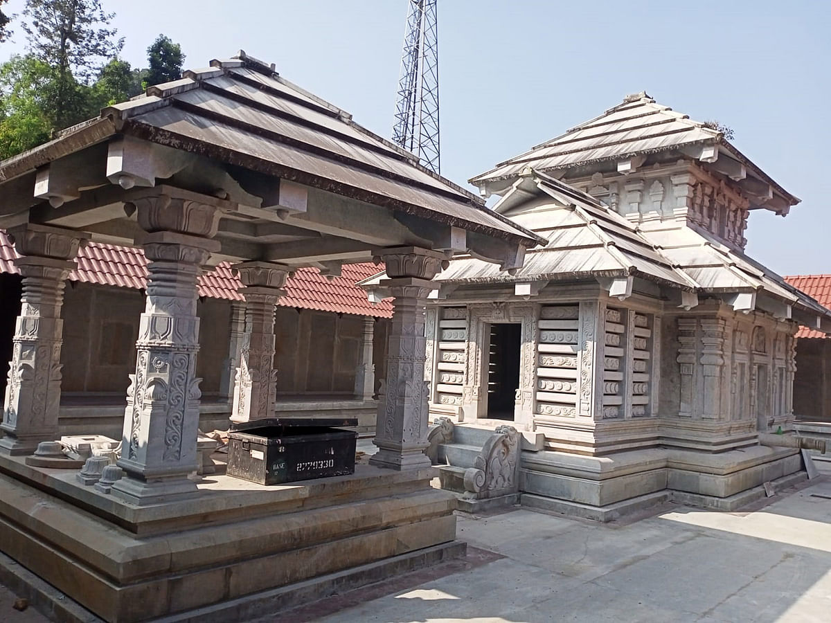 ಪುನರ್ ನಿರ್ಮಾಣಗೊಂಡ ನಾಪೋಕ್ಲು ಸಮೀಪದ ಹೊದ್ದೂರು ಭಗವತಿ ದೇವಾಲಯ