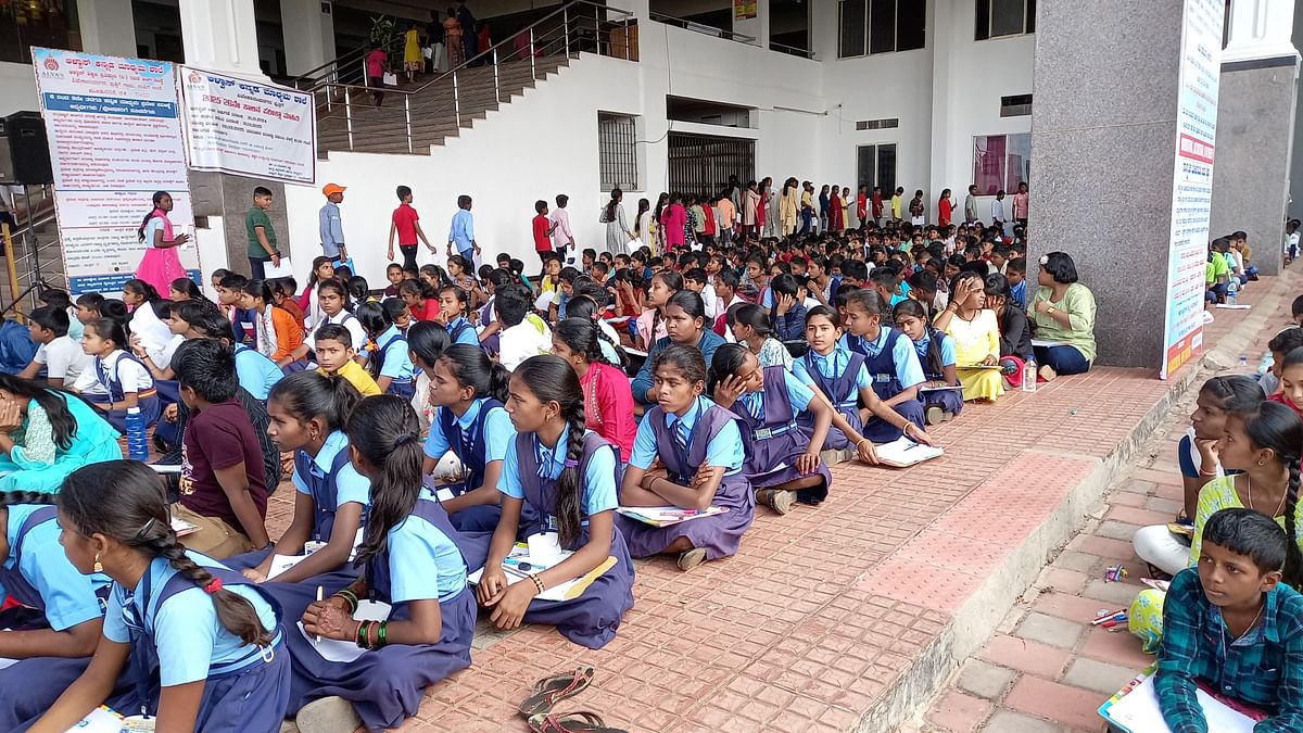 ಆಳ್ವಾಸ್ ಕನ್ನಡ ಮಾಧ್ಯಮ ಪರೀಕ್ಷೆ ಬರೆದ 19 ಸಾವಿರಕ್ಕೂ ಹೆಚ್ಚು ವಿದ್ಯಾರ್ಥಿಗಳು 