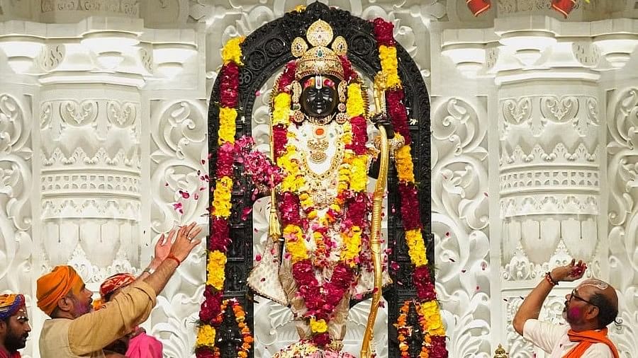 RamNavami | ಅಯೋಧ್ಯೆಯಲ್ಲಿ ಮೊದಲ ರಾಮನವಮಿ ಸಂಭ್ರಮ, ಬಾಲರಾಮನಿಗೆ ಸೂರ್ಯ ತಿಲಕ