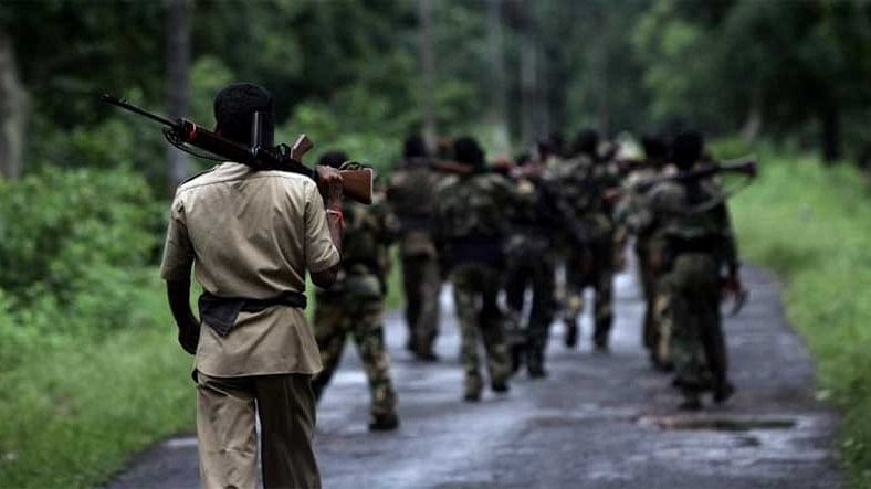 Maoists Surrender: ಜಾರ್ಖಂಡ್‌ನಲ್ಲಿ 12 ಮಾವೋವಾದಿಗಳು ಪೊಲೀಸರಿಗೆ ಶರಣು