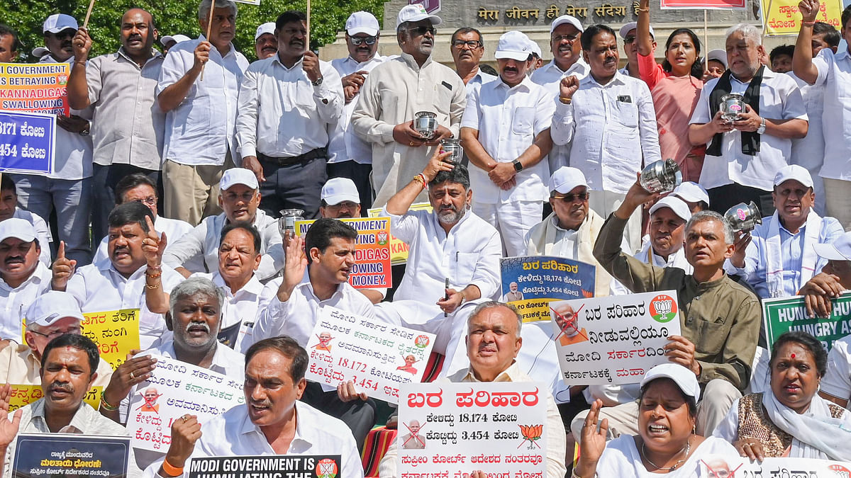 Karnataka Drought | ಬರ ಪರಿಹಾರ ಅಲ್ಪ: ಕಾಂಗ್ರೆಸ್‌ ಪ್ರತಿಭಟನೆ