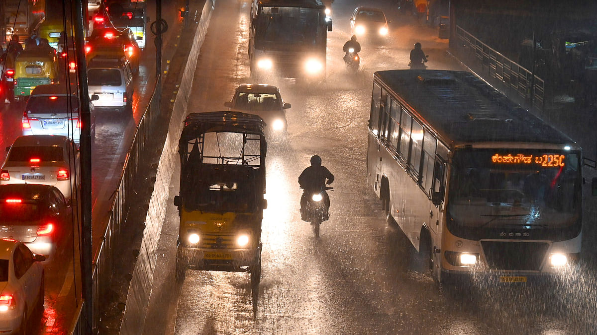 Bengaluru Rains | ನಗರದಲ್ಲಿ ಮುಂದುವರಿದ ಪೂರ್ವ ಮುಂಗಾರು
