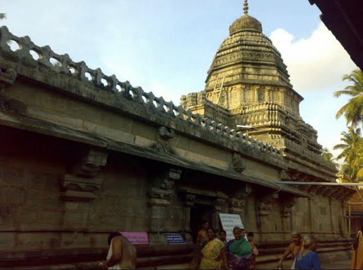 ಗೋಕರ್ಣದ ಮಹಾಬಲೇಶ್ವರ ದೇವಸ್ಥಾನ.  