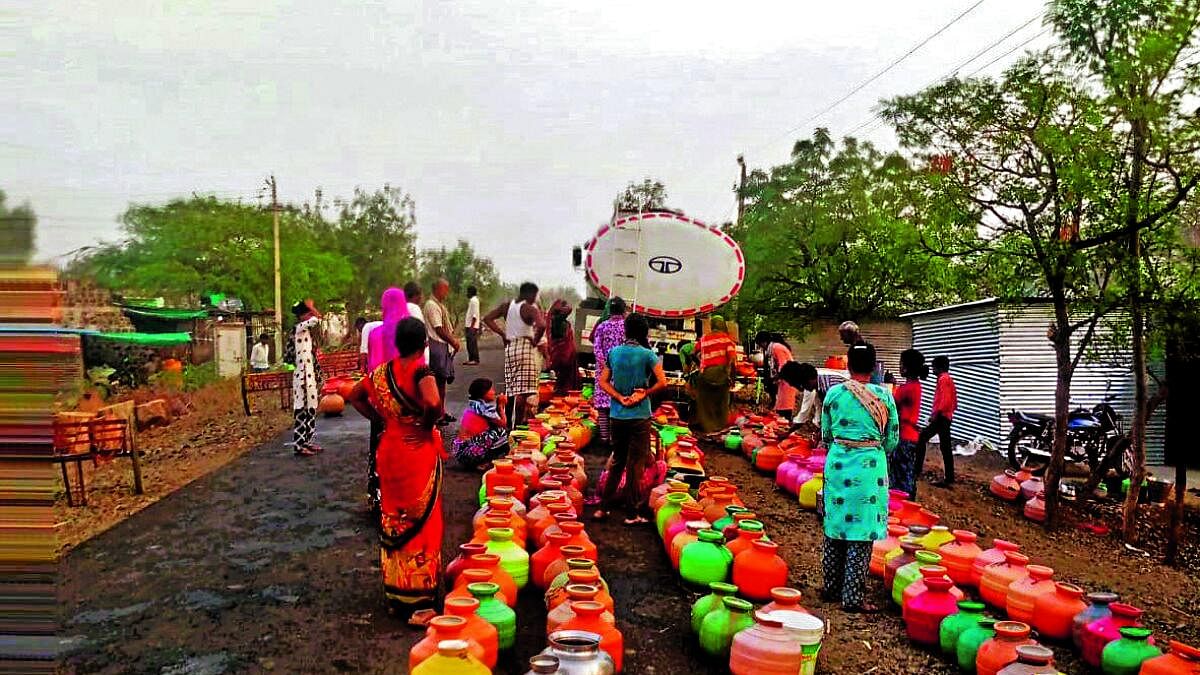 ಅಫಜಲಪುರ: ಮುಗಿಯದ ಗ್ರಾಮಸ್ಥರ ನೀರಿನ ಬವಣೆ, ಟ್ಯಾಂಕರ್ ಮೂಲಕ ನೀರು ಪೂರೈಕೆ