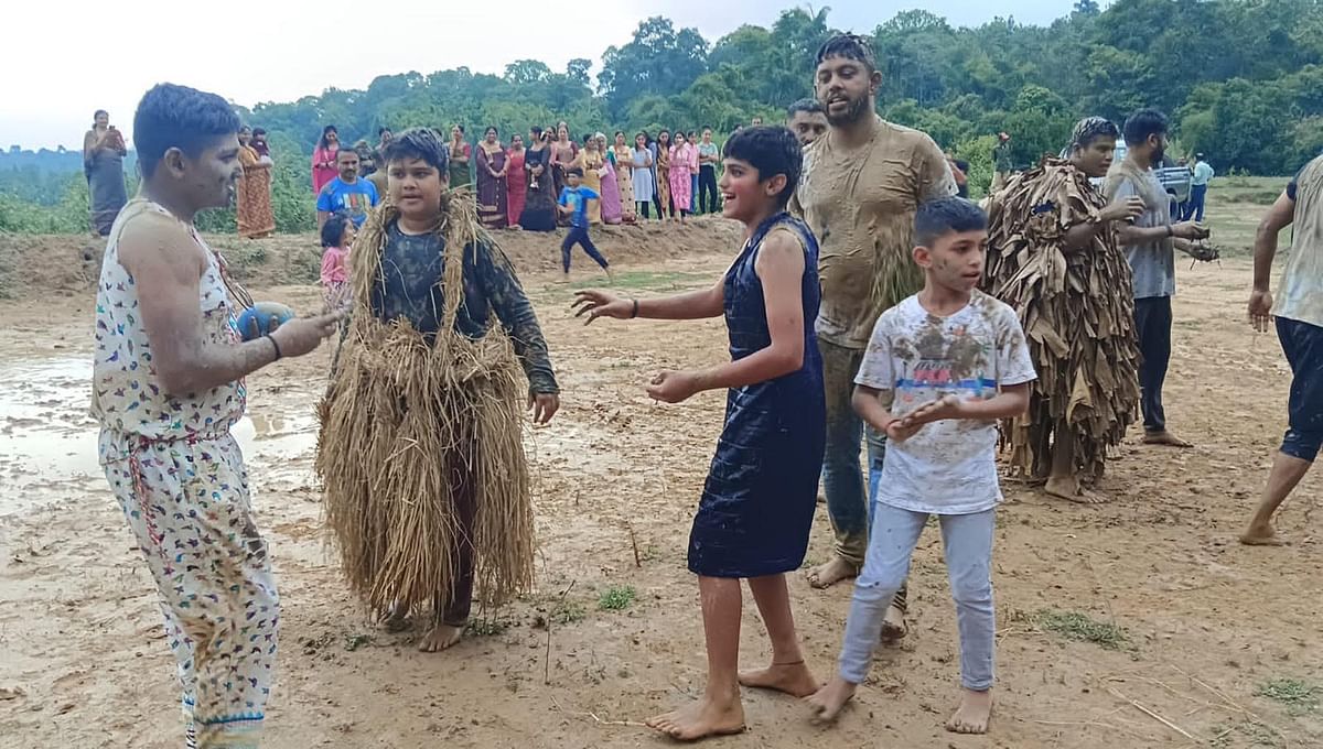 ಬೋಡ್ ನಮ್ಮೆಯ ಕೆಸರೆರಾಚಟದಲ್ಲಿ ಮಕ್ಕಳ ಸಂಭ್ರಮ