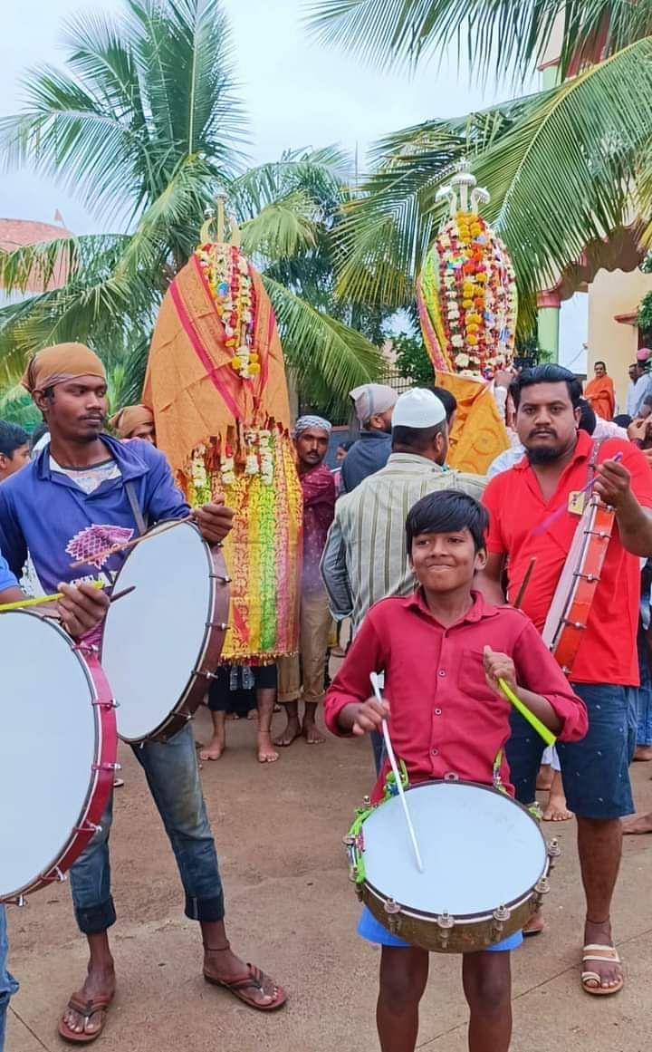 ಹುಲಸೂರನಲ್ಲಿ ಮೊಹರಂ ಹಬ್ಬದ ಪ್ರಯುಕ್ತ ಪೀರ್‌ಗಳ ಅದ್ಧೂರಿ ಮೆರವಣಿಗೆ ನಡೆಯಿತು