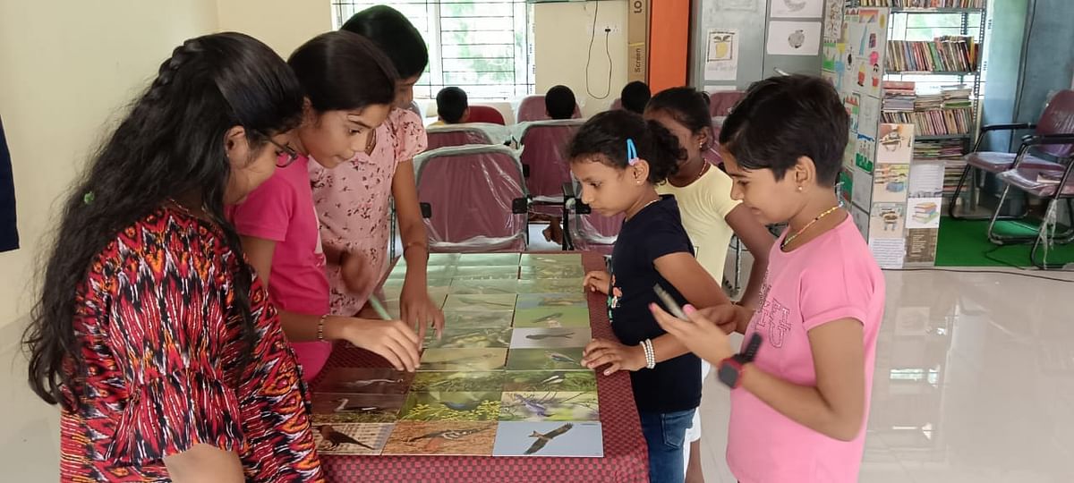 ಉಡುಪಿಯ ಹಾವಂಜೆಯ ಅರಿವು ಕೇಂದ್ರದಲ್ಲಿ ಮಕ್ಕಳು ಆಟದಲ್ಲಿ ಮಗ್ನರಾಗಿರುವುದು