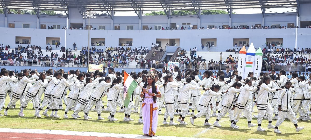 ಸಾಂಸ್ಕೃತಿಕ ಕಾರ್ಯಕ್ರಮದಲ್ಲಿ ನೃತ್ಯ ಮಾಡಿದ ಮಕ್ಕಳು