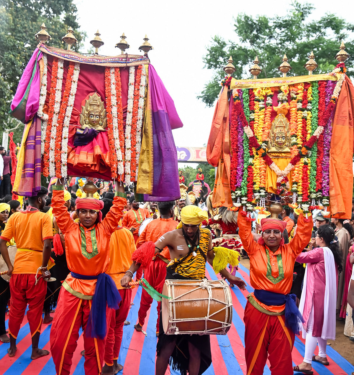 ಪೂಜಾ ಕುಣಿತದಲ್ಲಿ ಪುನೀತಾ ಕೀರ್ತನಾ