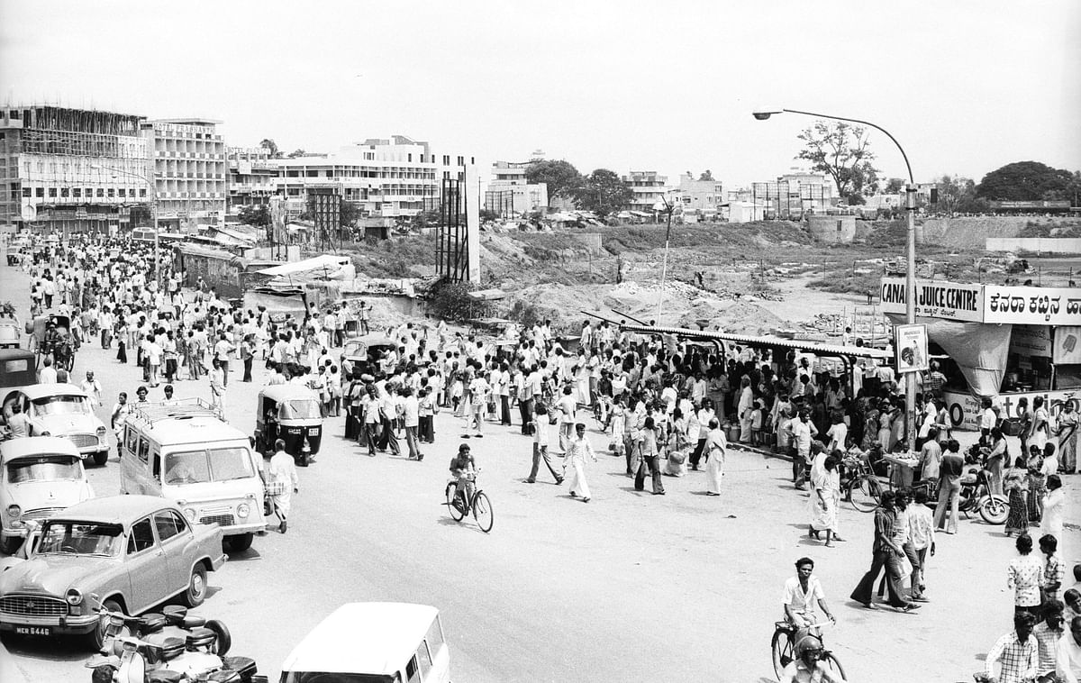 ಐವತ್ತು ವರ್ಷಗಳ ಹಿಂದೆ ಮೆಜೆಸ್ಟಿಕ್‌ ಪ್ರದೇಶ ಹೀಗಿತ್ತು...  ಚಿತ್ರಗಳು: ಪ್ರಜಾವಾಣಿ ಸಂಗ್ರಹ