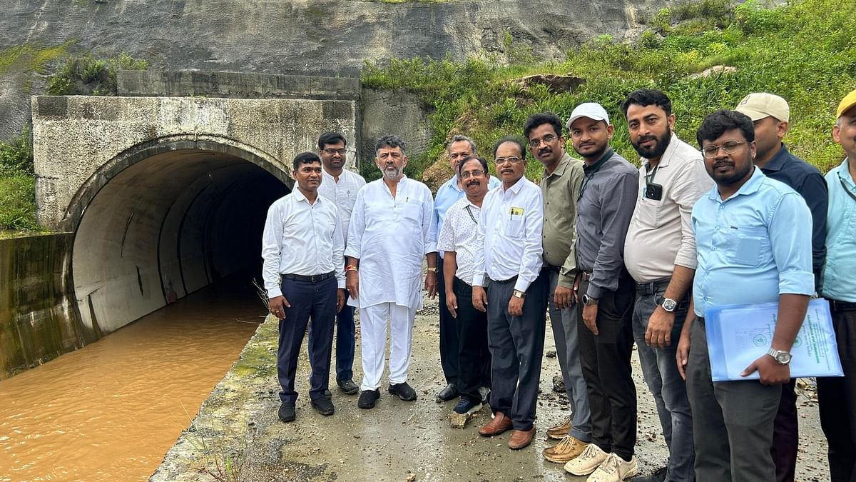 ಎತ್ತಿನಹೊಳೆ ಕಾಮಗಾರಿ ಪರಿಶೀಲಿಸಿದ ಡಿಸಿಎಂ ಡಿ.ಕೆ.ಶಿವಕುಮಾರ್