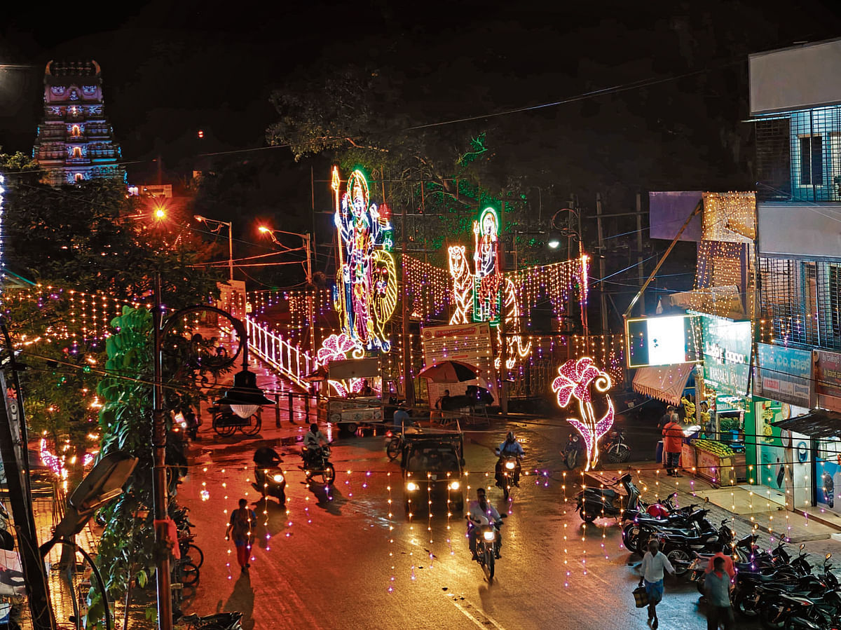 ಚಾಮರಾಜನಗರ ದಸರಾಗೆ ಕಂಗೊಳಿಸುತ್ತಿರುವ ನಗರ