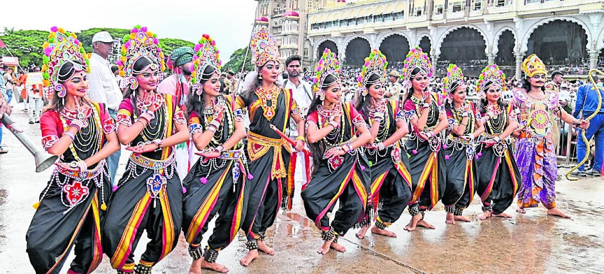 ವಿಜಯದಶಮಿ ಮೆರವಣಿಗೆಯ ನೋಟ