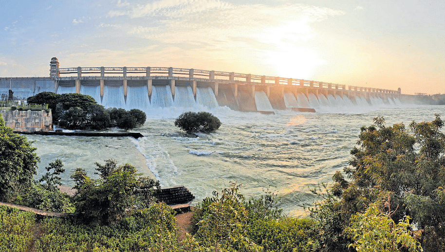 ತುಂಗಭದ್ರಾ ಅಣೆಕಟ್ಟೆ: 1.01 ಲಕ್ಷ ಕ್ಯುಸೆಕ್‌ ನೀರು ಹೊರಕ್ಕೆ