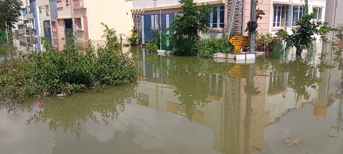 ಸಿಗ್ನೇಚರ್ ಬಡಾವಣೆ ಜಲವೃತಗೊಂಡಿರುವುದು