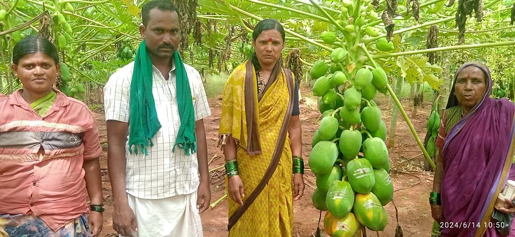 ರೈತ ಸುರೇಶ್ ಅವರ ಕುಟುಂಬ