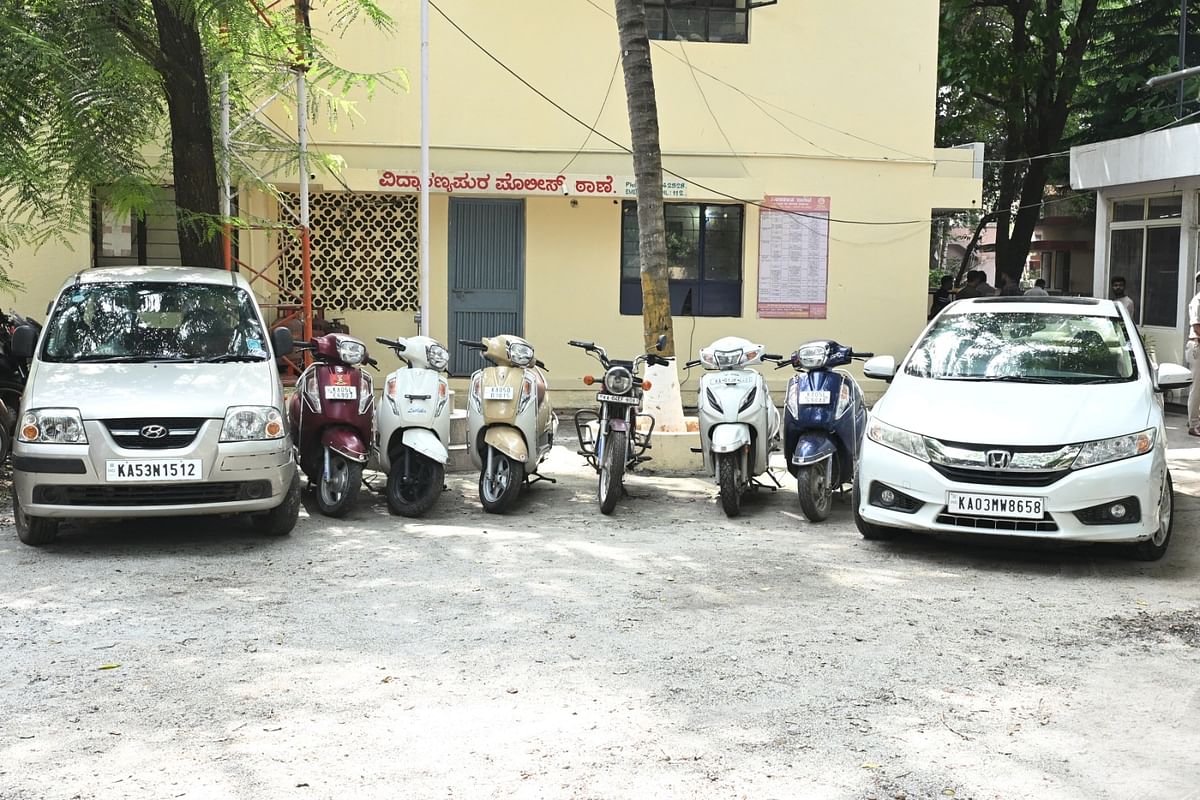 ಆರೋಪಿಗಳಿಂದ ಜಪ್ತಿ ಮಾಡಲಾದ ಕಾರು ಹಾಗೂ ಬೈಕ್‌ಗಳು 