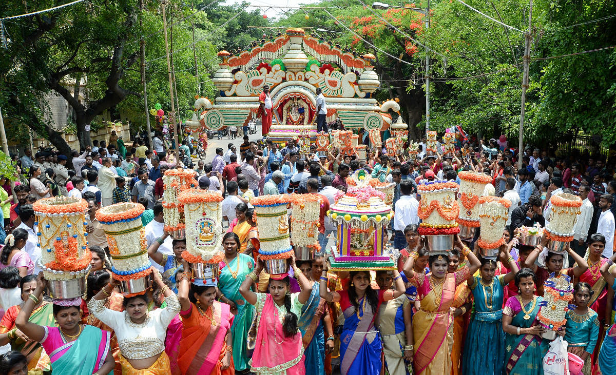 ವಿಜೃಂಭಣೆಯಿಂದ ನಡೆದ ಪಟಾಲಮ್ಮ ದೇವಿ ಉತ್ಸವ