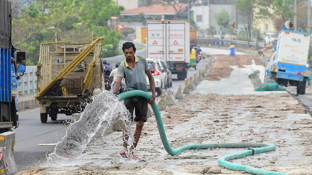 ಬೆಂಗಳೂರು: ₹754 ಕೋಟಿ ವೆಚ್ಚದಲ್ಲಿ 61 ಕಿ.ಮೀ ರಸ್ತೆ ವೈಟ್‌ ಟಾಪಿಂಗ್
