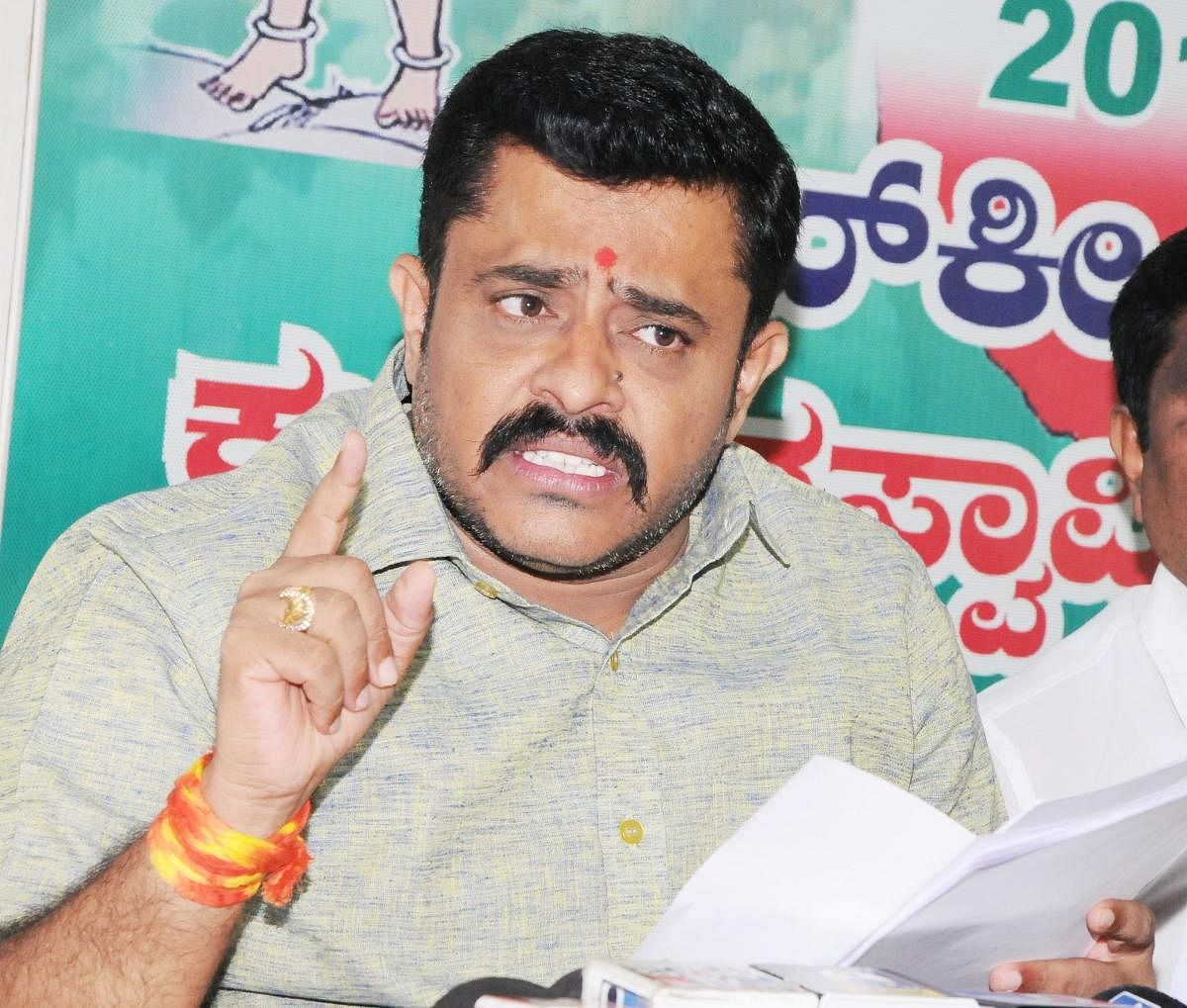 ಕ್ಷೇತ್ರ ಬಿಡುವಿರಾ?: ಮಾಜಿ ಶಾಸಕ ಬಿ.ಸುರೇಶ್ಗೌಡರಿಗೆ ಗೌರಿಶಂಕರ್ ಸವಾಲು