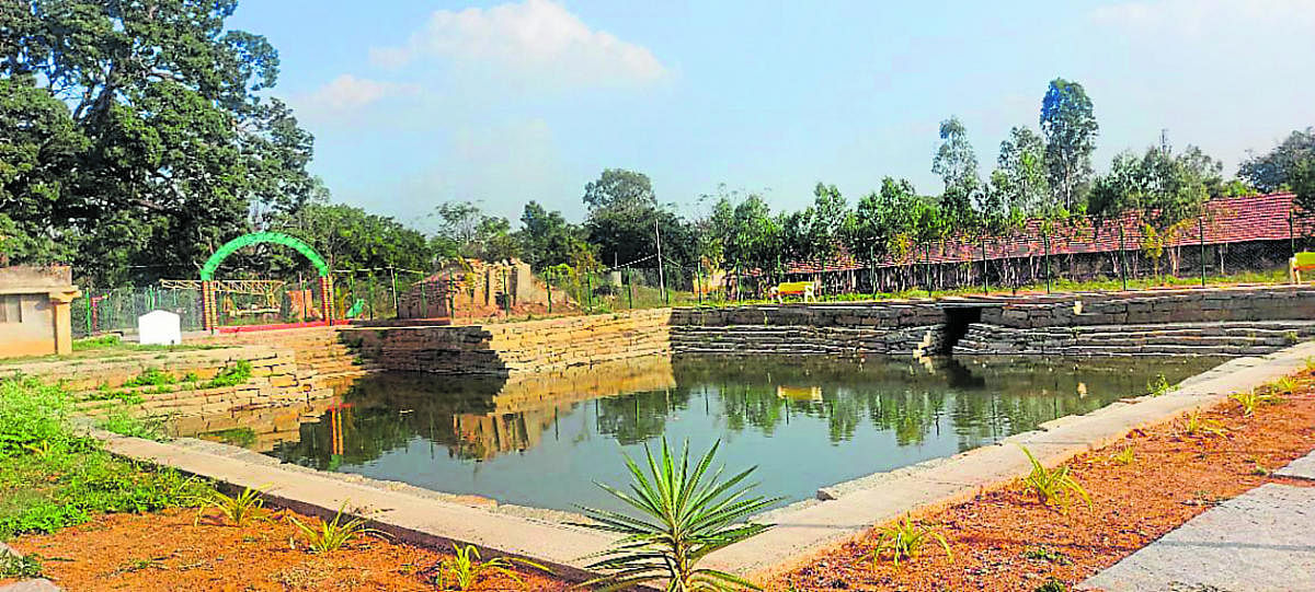 ಕಲ್ಯಾಣಿಗೆ ಮರುಜೀವ ನೀಡಿದ ಗ್ರಾಮಸ್ಥರು