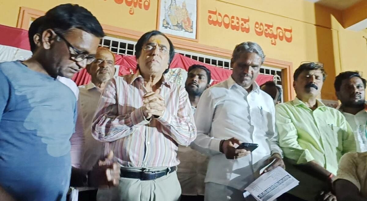 Karnataka Election 2023 |  ಕ್ಷೇತ್ರದ ಅಭಿವೃದ್ಧಿಗೆ ಆಶೀರ್ವದಿಸಿ: ಖೇಣಿ
