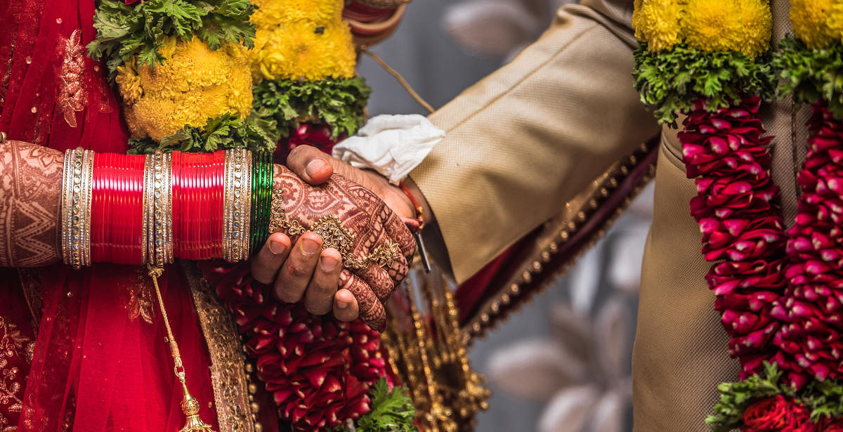 ತುಮಕೂರು ಜಿಲ್ಲಾಡಳಿತಕ್ಕೆ ತಲೆ ಬಿಸಿ ತಂದ ಸುಳ್ಳು ವಿವಾಹ ಆಮಂತ್ರಣ
