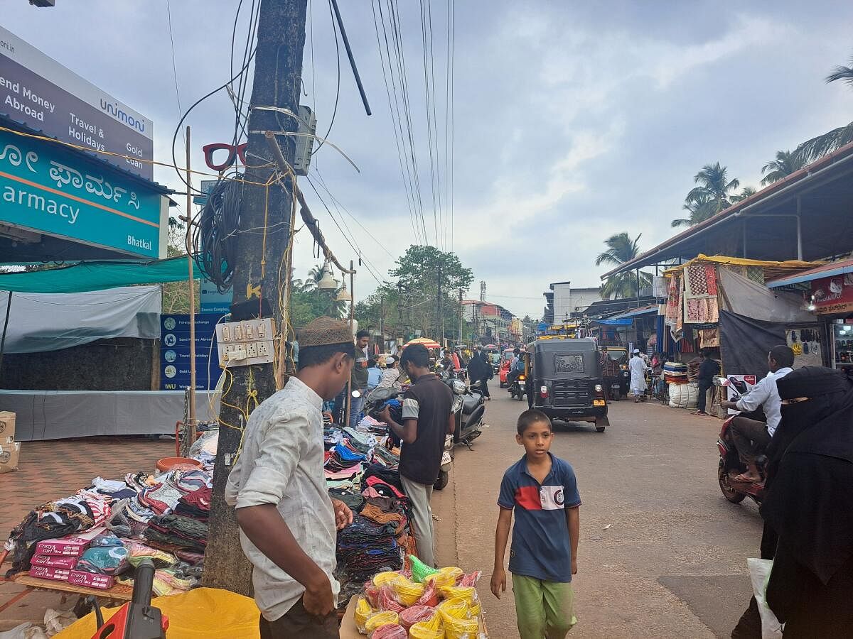 ಭಟ್ಕಳ: ಕಳೆಗುಂದಿದ ರಂಜಾನ್ ಮಾರುಕಟ್ಟೆ