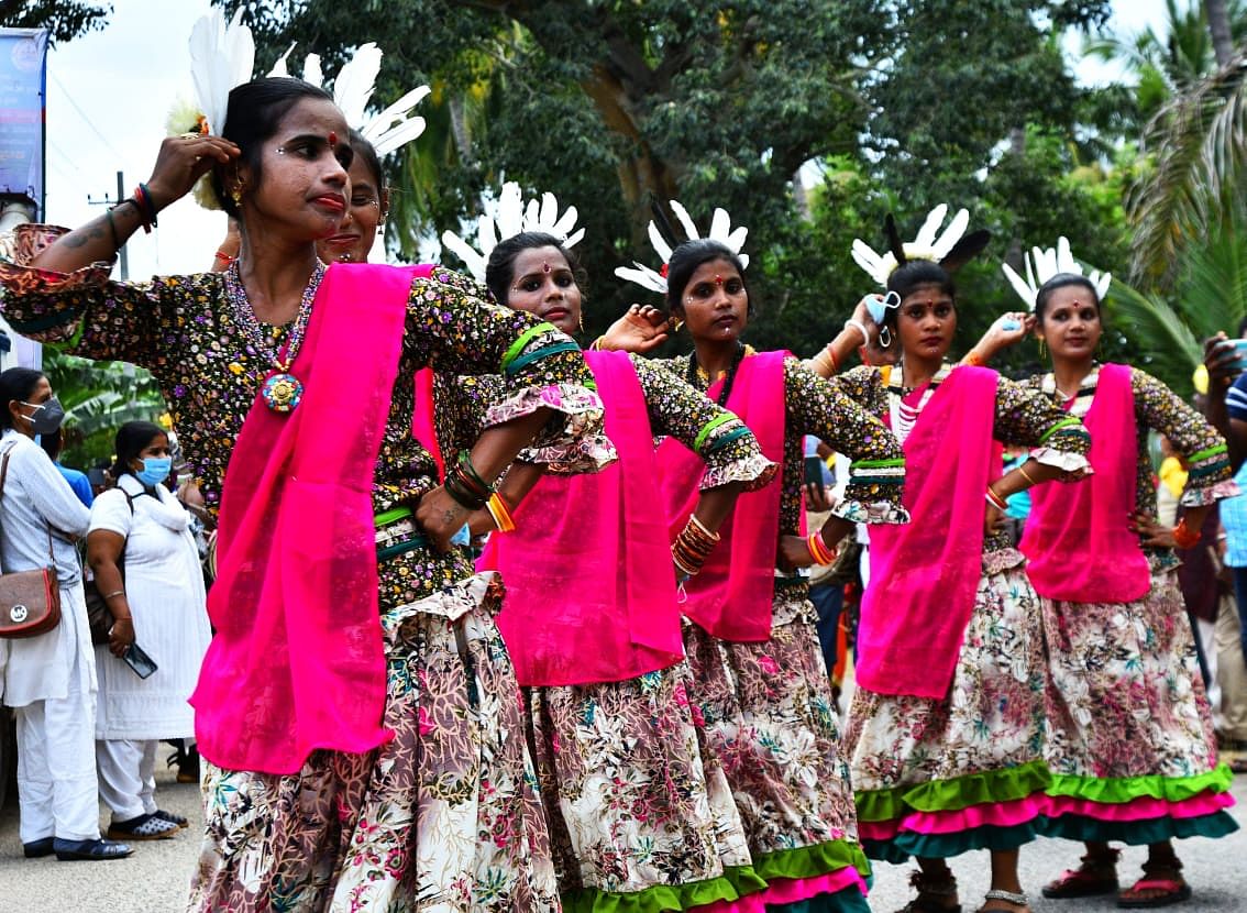 Photos: ಹಂಪಿ ಉತ್ಸವದ ಚಿತ್ರಾವಳಿ