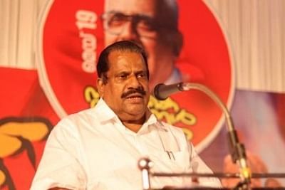 On the mat, Jayarajan now praises CM Vijayan & joins yatra