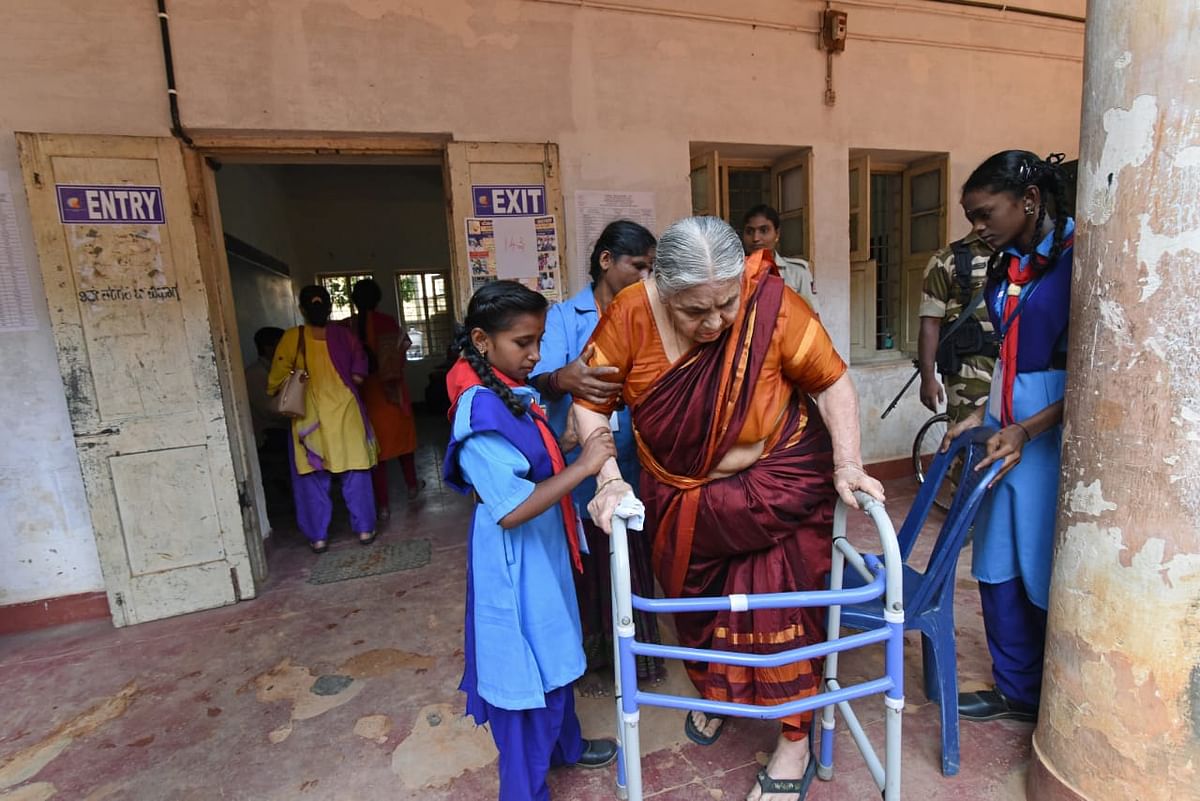 ಸಮಾಧಾನಕರ ಬಹುಮಾನ ಚಿತ್ರ: ಕಂದಾವರ ವೆಂಕಟೇಶ್‌