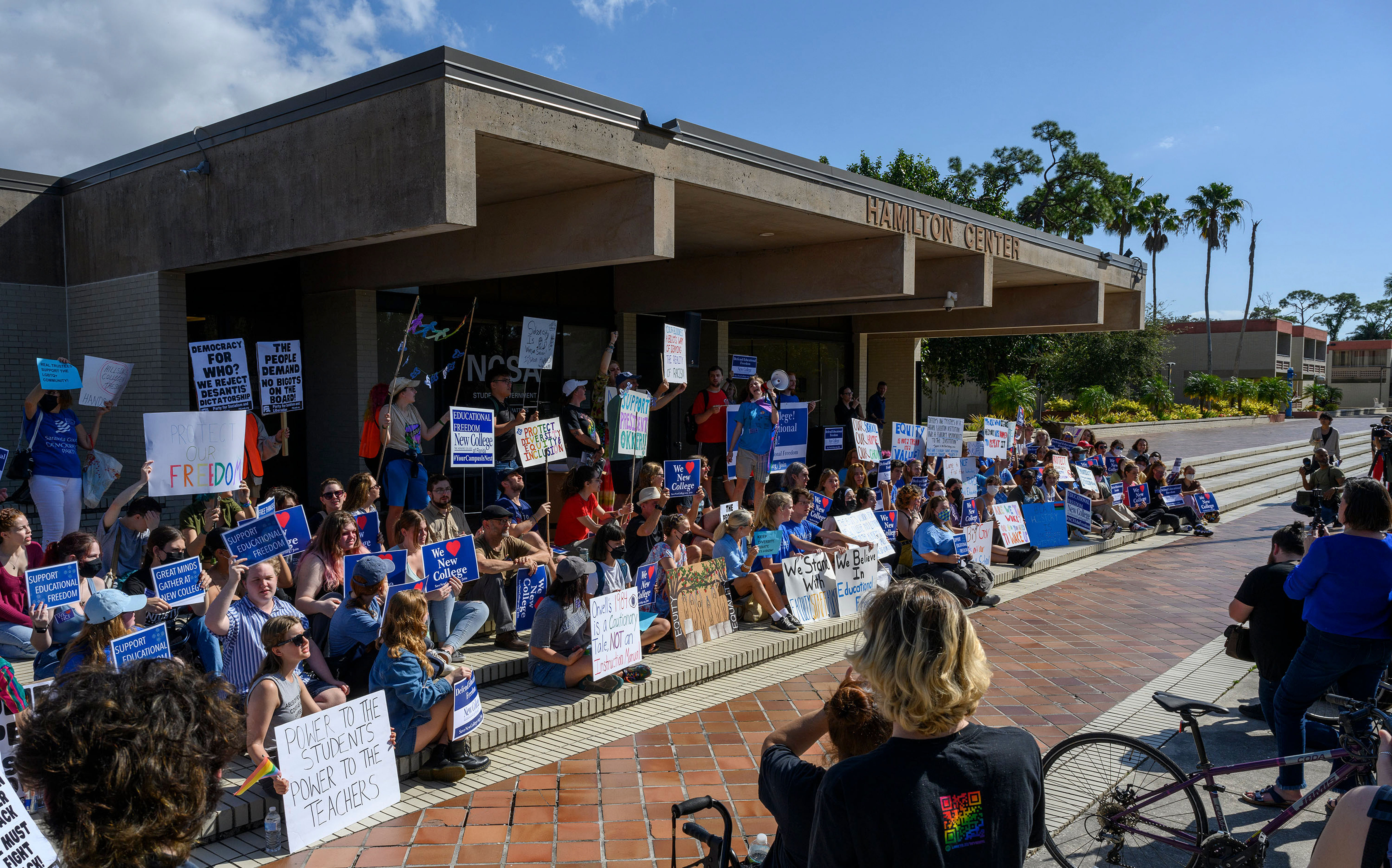 In Florida Legislative Session, a Chance for DeSantis to Check Off His Wish List