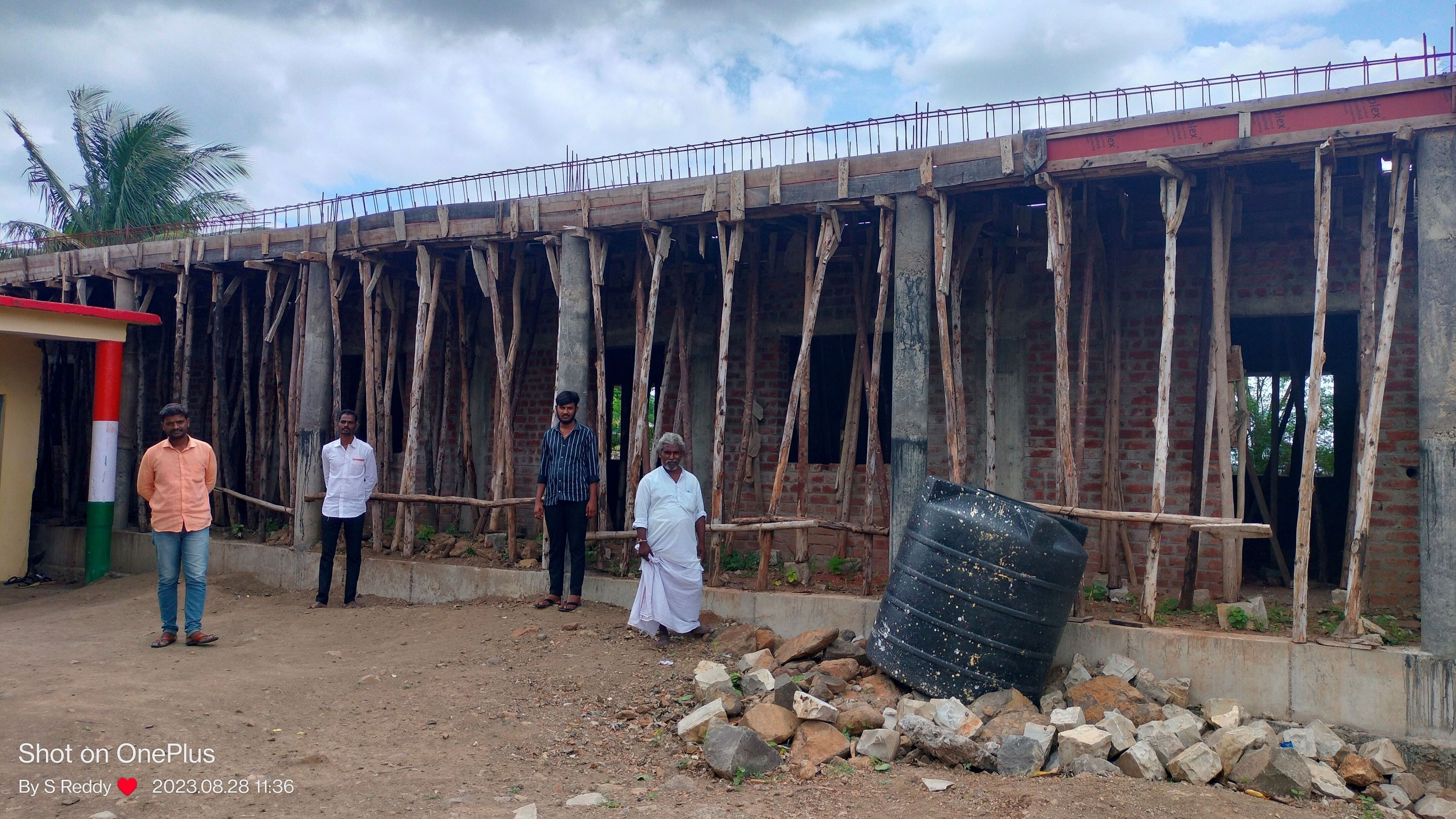 ನೂತನ ಕಟ್ಟಡ ನಿರ್ಮಾಣ ಹಂತದಲ್ಲಿರುವುದು