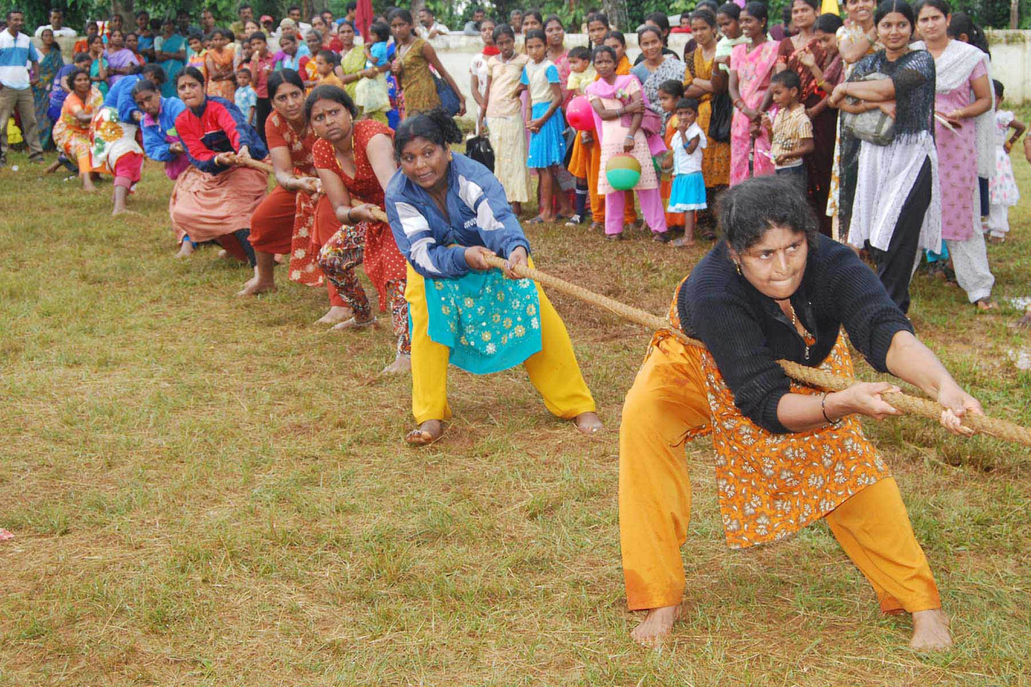 ಮಹಿಳೆಯರ ಹಗ್ಗಜಗ್ಗಾಟ ಸ್ಪರ್ಧೆ (ಸಂಗ್ರಹ ಚಿತ್ರಗಳು)