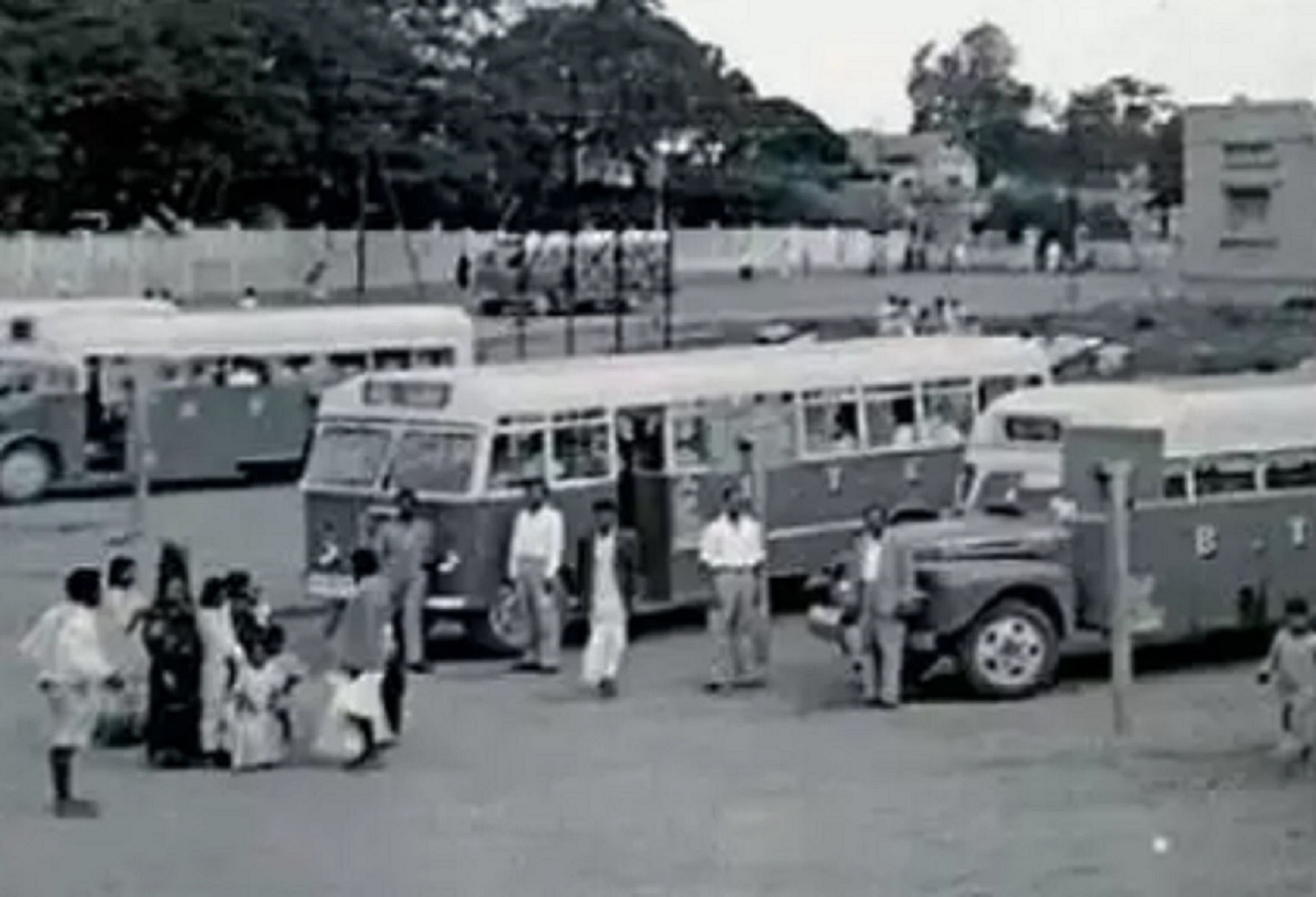ಕೆ.ಆರ್‌. ಮಾರುಕಟ್ಟೆ–ಮೆಜೆಸ್ಟಿಕ್‌ ನಡುವೆ 1940ರಲ್ಲಿ ಬಿಟಿಸಿ ಬಸ್‌ ಸಂಚಾರ ಆರಂಭವಾಗಿತ್ತು